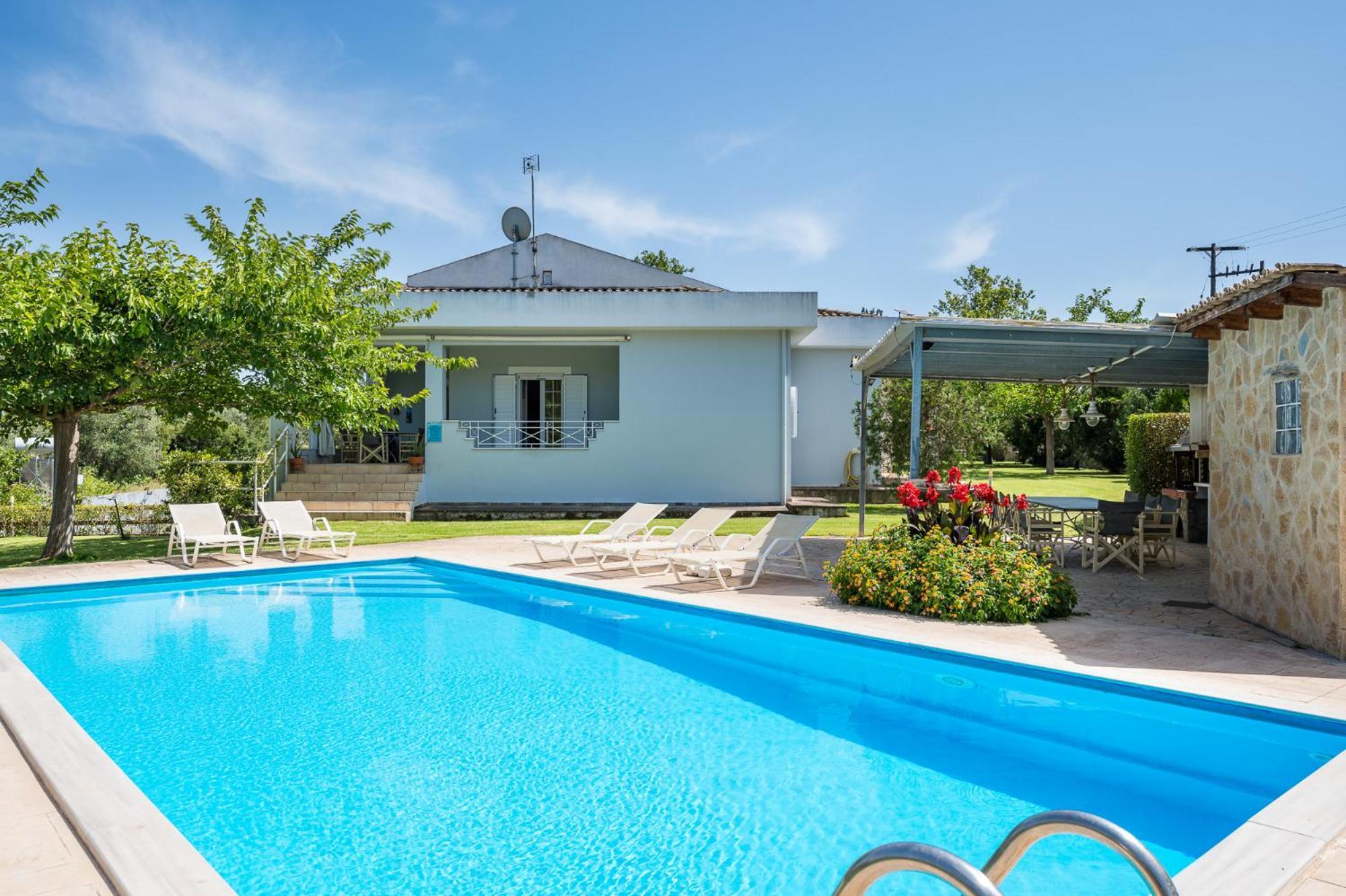 Villa Nefeli With Private Pool By Konnect Dassia  Exterior foto